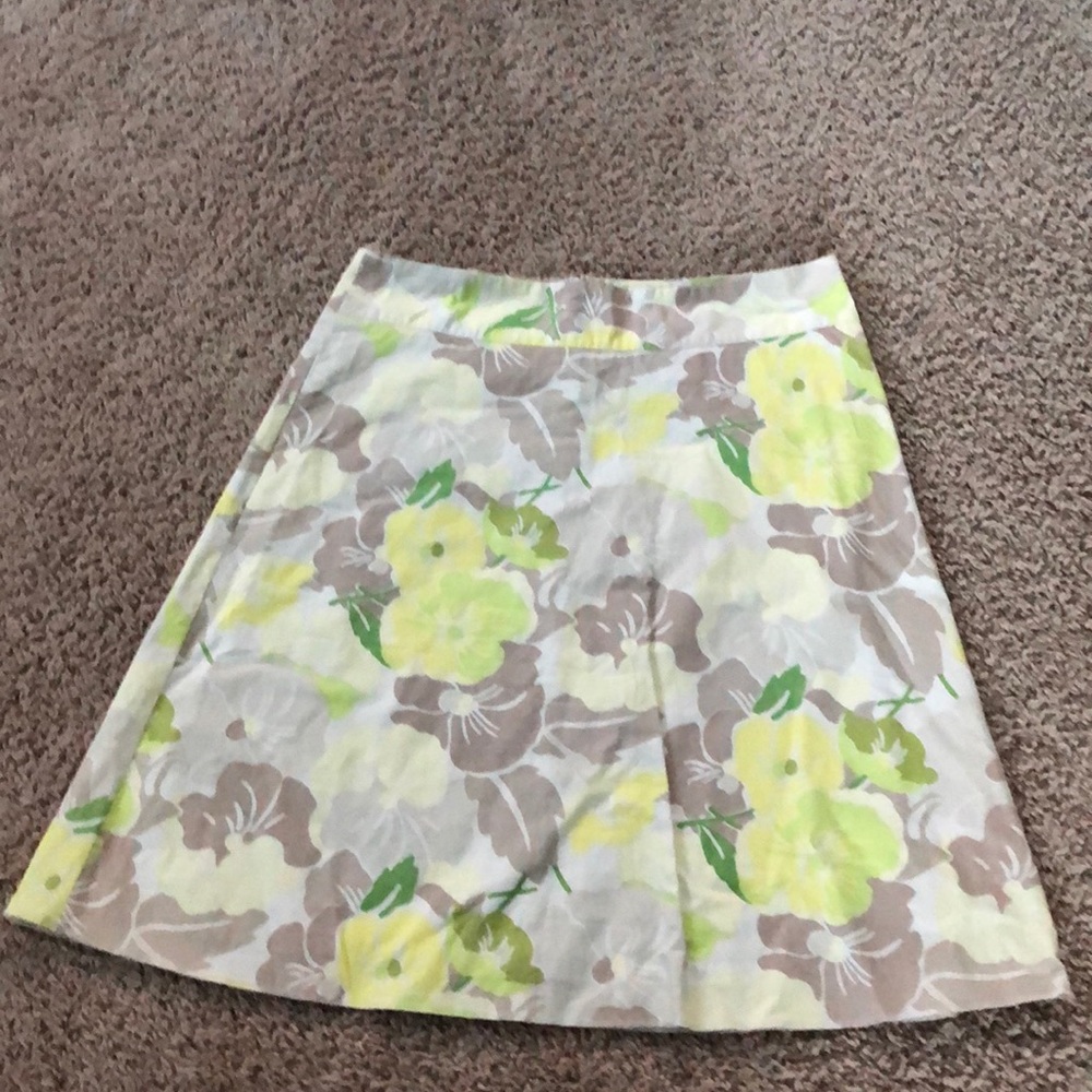floral skirt